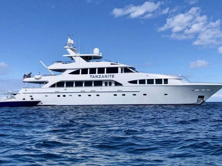 Westship TANZANITE de alquiler a Fort Lauderdale