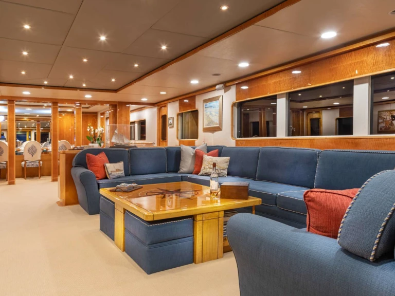 Alquiler de NQEA Yachts Jack Hargrave design RENA en Newport