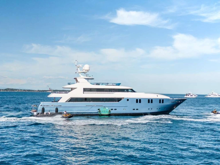 Alquiler Yate de lujo Concept-Marine con o sin  título de navegación