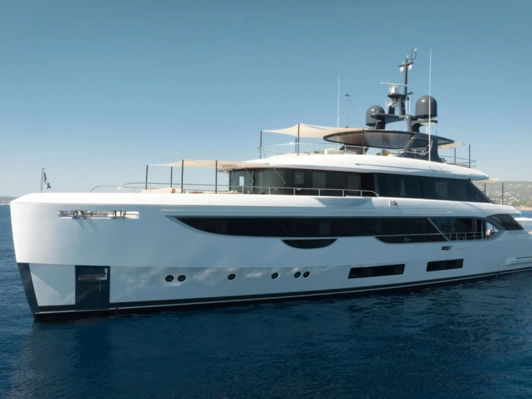 Alquiler de Yate de lujo, con o sin patrón Benetti Pórto Chéli