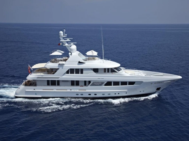Feadship KATHLEEN ANNE de alquiler a Imperia
