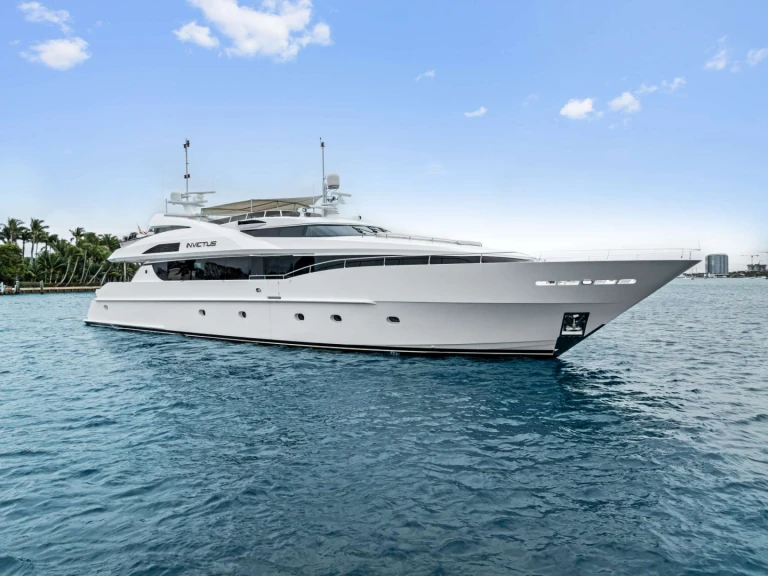 Alquiler de Yate de lujo, con o sin patrón Palmer Johnson Newport