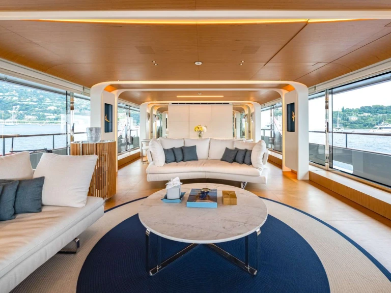 Alquiler de Yate de lujo, con o sin patrón Benetti Mónaco
