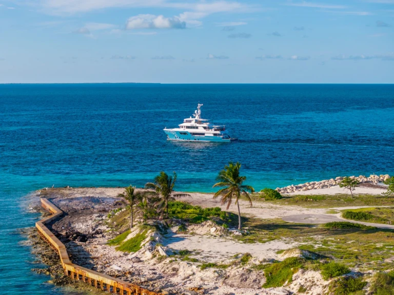 Yate de lujo para alquilar Bahamas al mejor precio