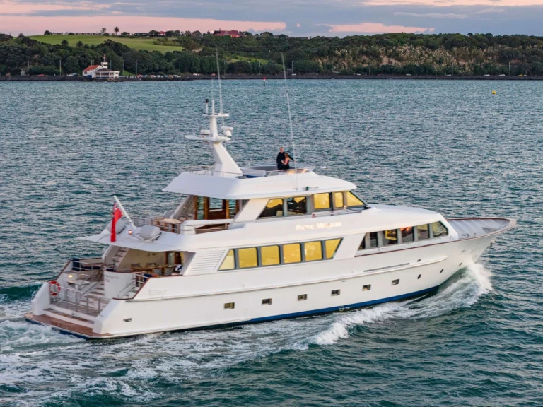 Johnson PACIFIC MERMAID de alquiler a Auckland