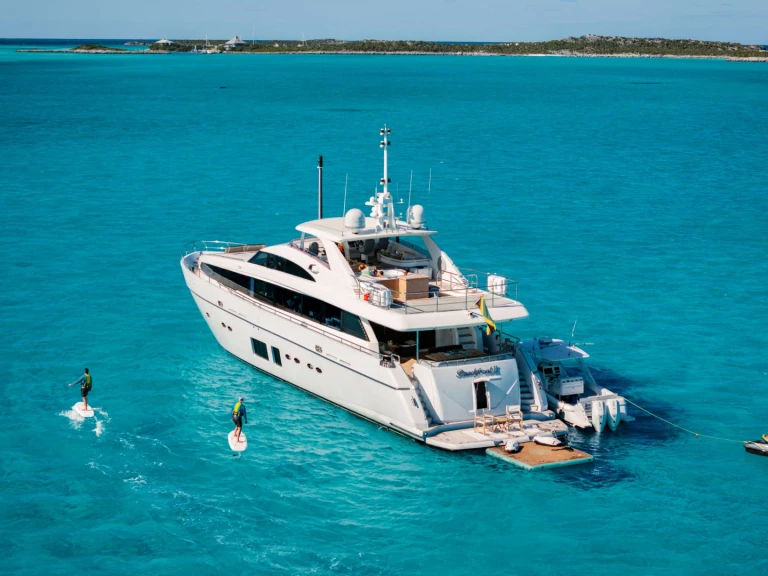 Alquiler de barcos Nassau barato de BEACHFRONT II