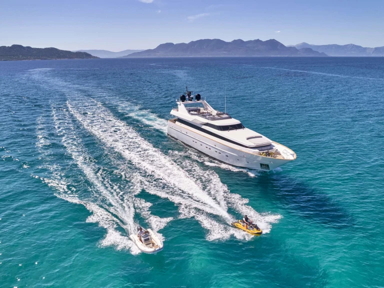 Alquiler de Yate de lujo, con o sin patrón Cantieri di Pisa, Italy Atenas