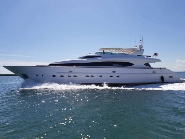 Alquiler de barcos Miami barato de 103' Custom Build