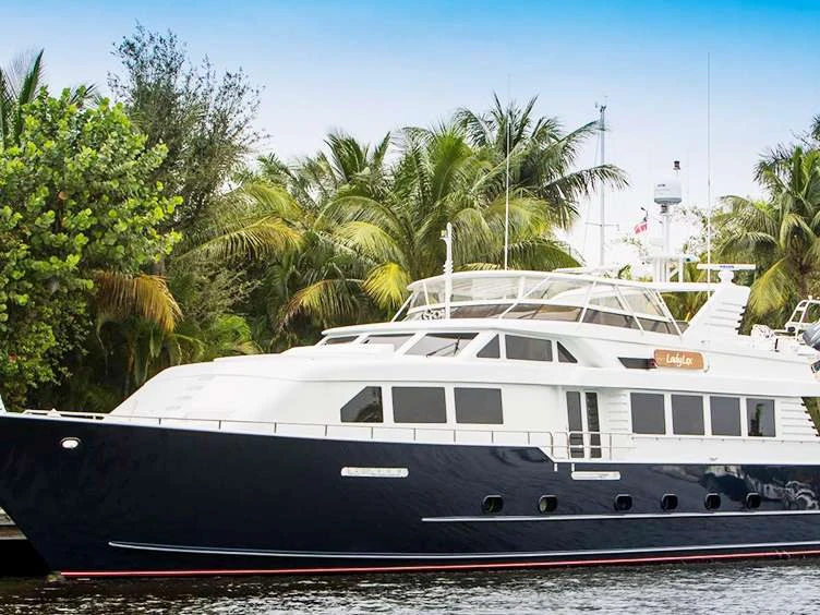 Alquiler de Yate de lujo, con o sin patrón Broward East Hampton