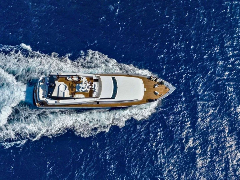 Cantieri di Pisa, Italy BELLINI de alquiler a Grecia