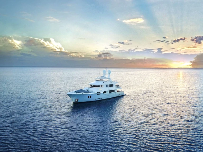 Nordhavn VIVIERAE II de alquiler a Bahamas