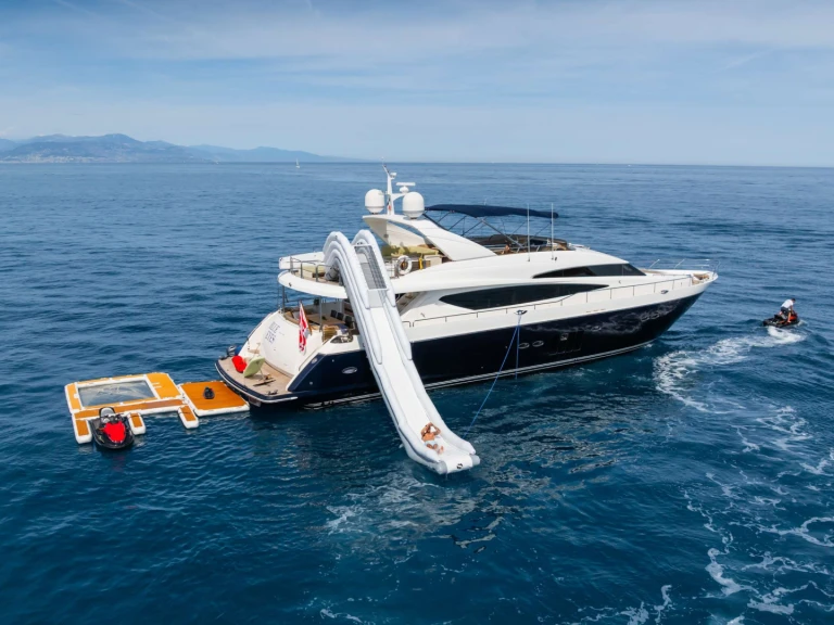 Alquiler de Yate de lujo, con o sin patrón Princess, UK Antibes
