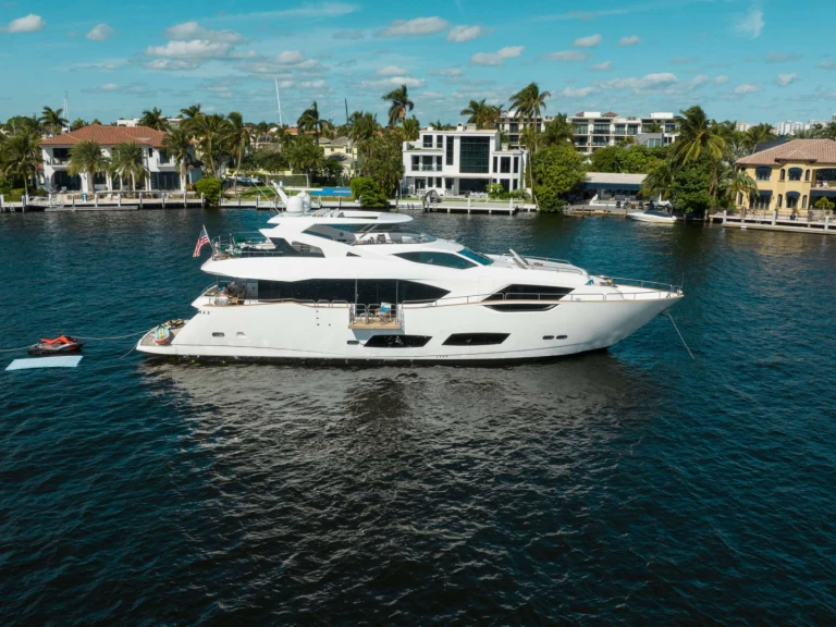 Alquiler Yate de lujo Sunseeker con o sin  título de navegación