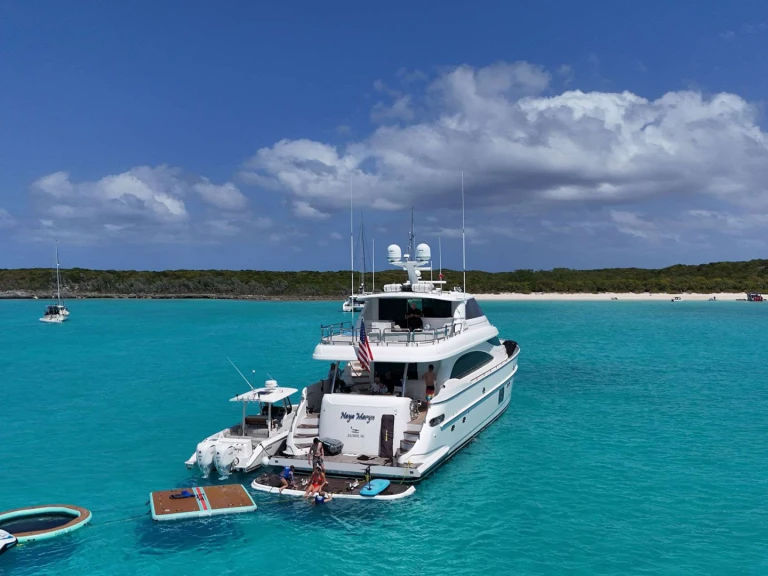 Alquiler de barcos Nassau barato de Naya Maryn