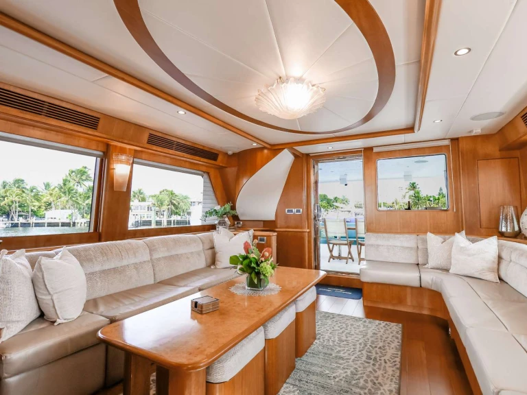 Alquiler de embarcaciones Symbol Yachts ANDIAMO enFort Lauderdale en Samboat