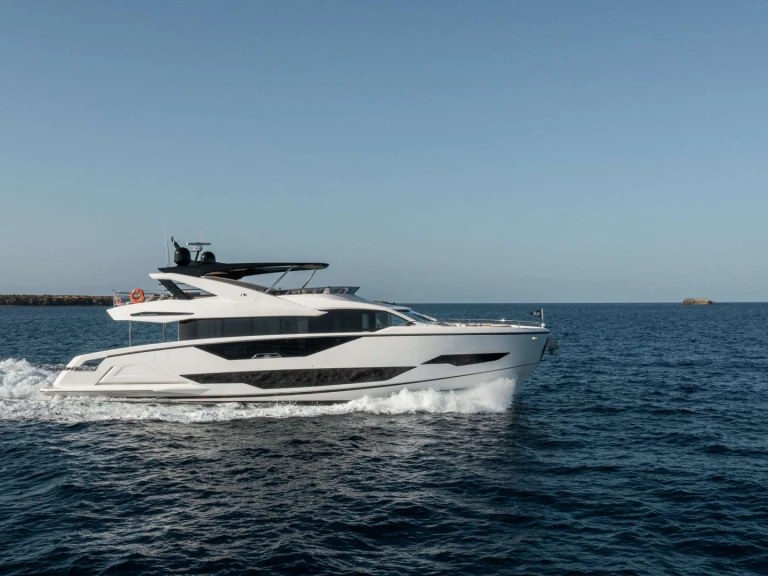 Sunseeker Wyldecrest de alquiler a Cannes