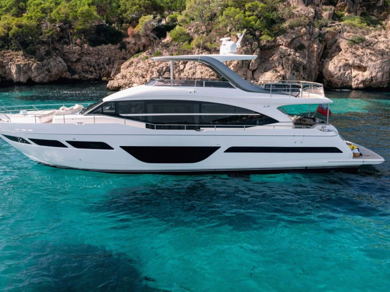 Yate de lujo para alquilar Palma de Mallorca al mejor precio