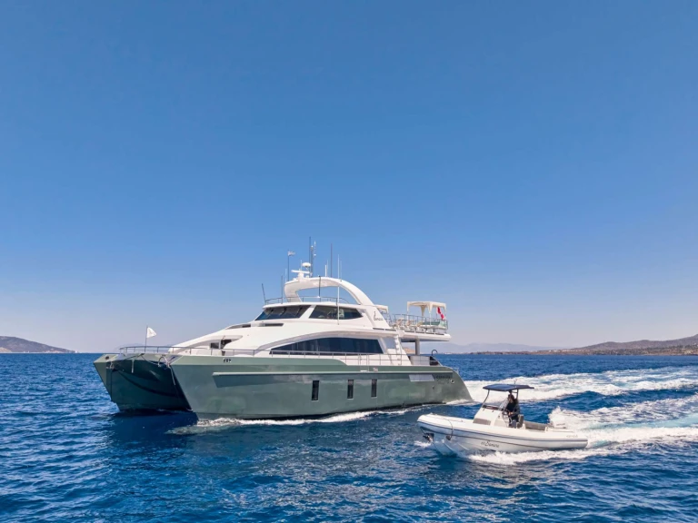 Alquiler de embarcaciones Custom Power Cat SAMARA enEl Pireo en Samboat