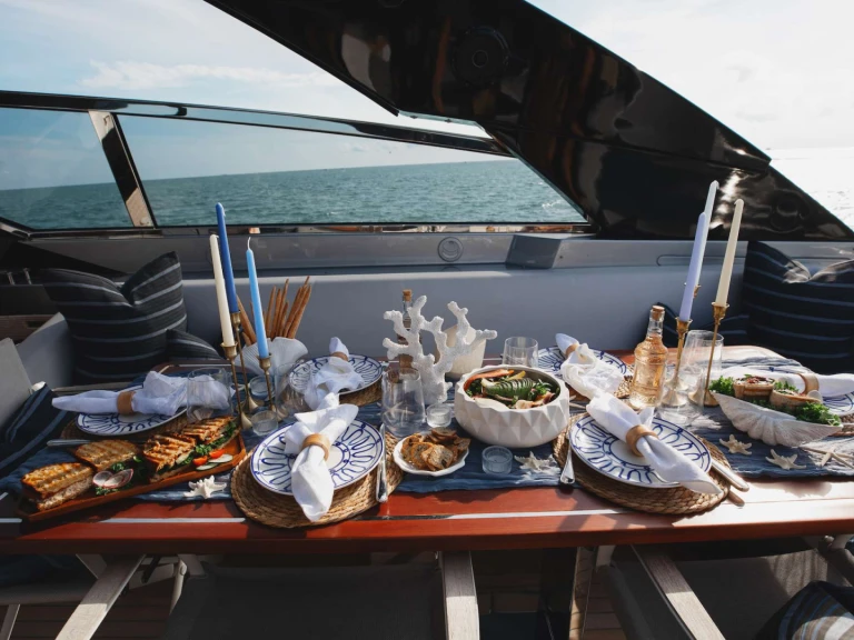Alquiler de Yate de lujo, con o sin patrón Riva Sag Harbor