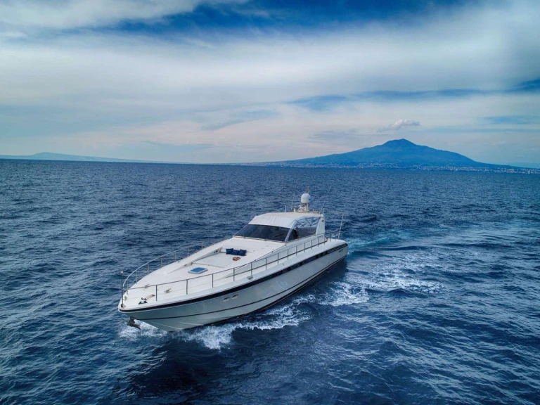 Yate de lujo para alquilar Sorrento al mejor precio