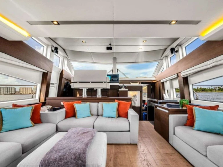 Prestige Yachts Oceana de alquiler a Nassau