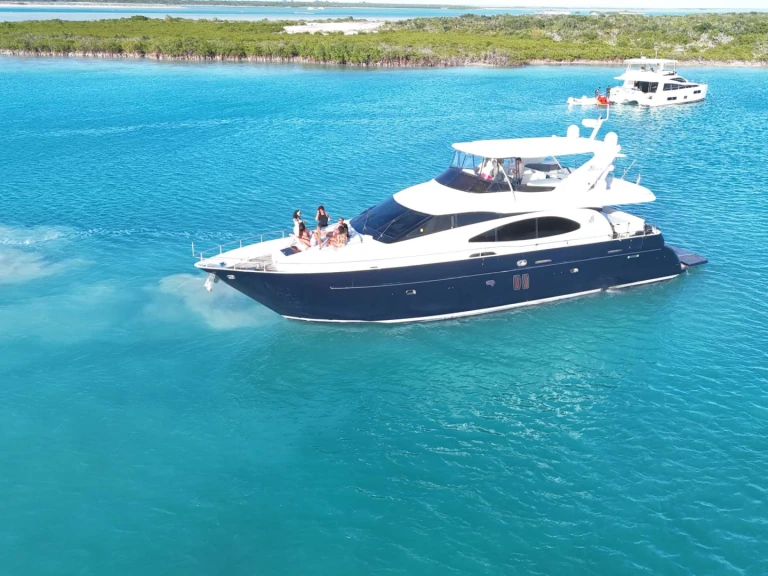 Alquiler de embarcaciones Azimut Saphire Blue enIslas Turcas y Caicos en Samboat