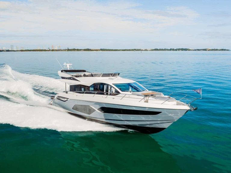 Alquiler Yate de lujo Sunseeker con o sin  título de navegación