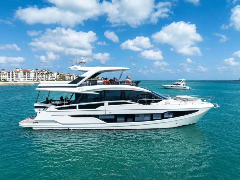Alquiler de Yate de lujo, con o sin patrón Galeon Miami Beach