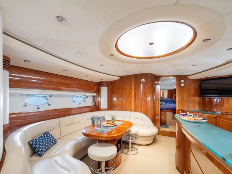Alquiler Yate de lujo en Atenas - Princess, UK EVENIA