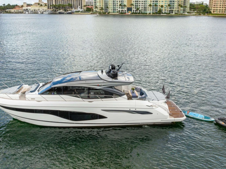 Alquiler de embarcaciones Princess Viking Reset enBoca Raton en Samboat