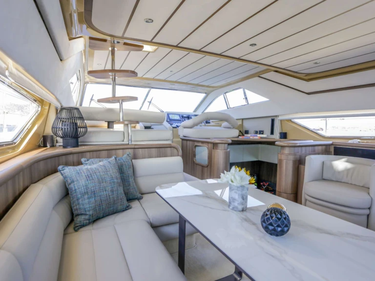 Alquiler de Ferretti SUMMER CAMP en Atenas