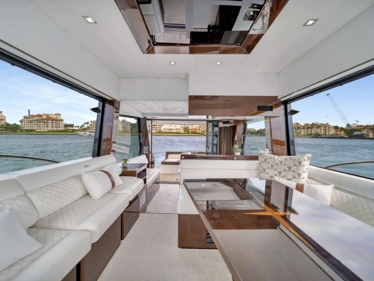 Alquiler de Galeon Infinity en Miami