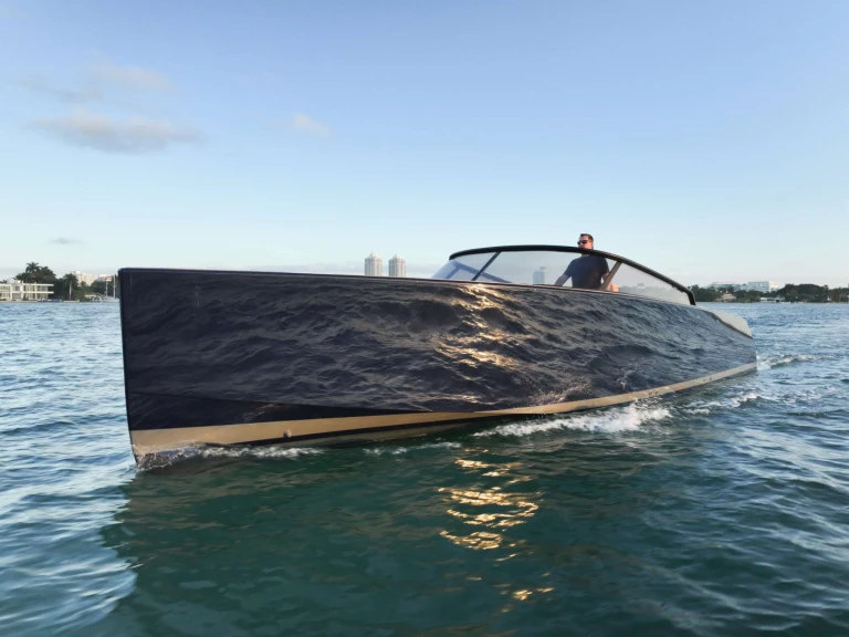 Yate de lujo para alquilar Miami al mejor precio