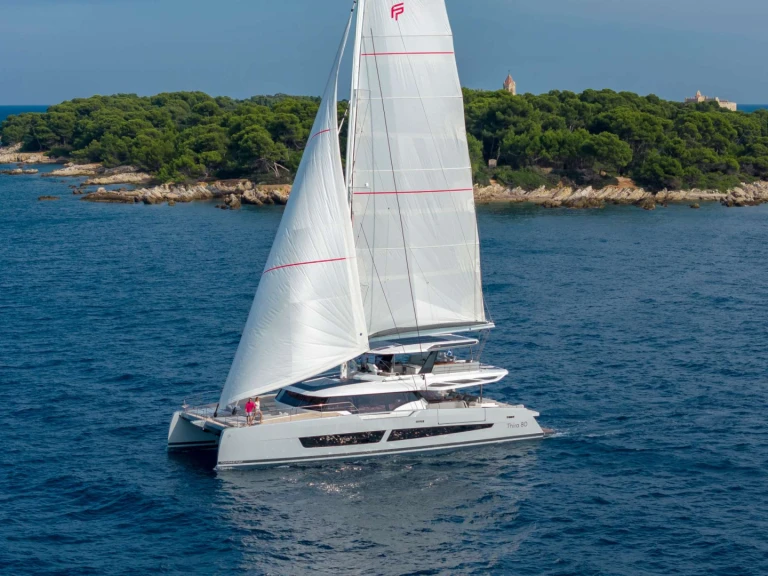 Alquiler de Fountaine Pajot Thira 80 en Caribe