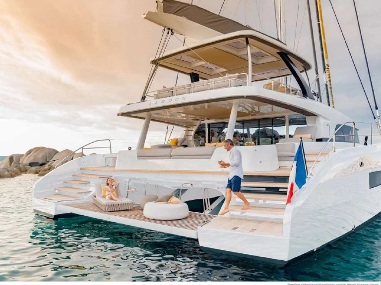 Catamarán para alquilar Córcega al mejor precio