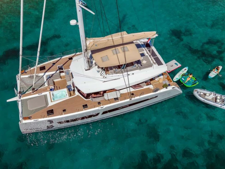 Alquiler de Yate de lujo, con o sin patrón Fountaine Pajot Croacia