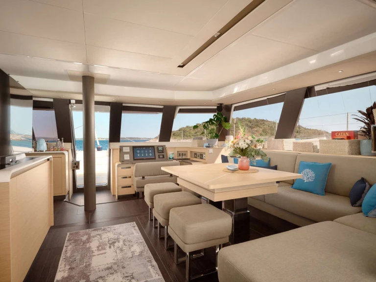 Alquiler Yate de lujo Fountaine Pajot con o sin  título de navegación