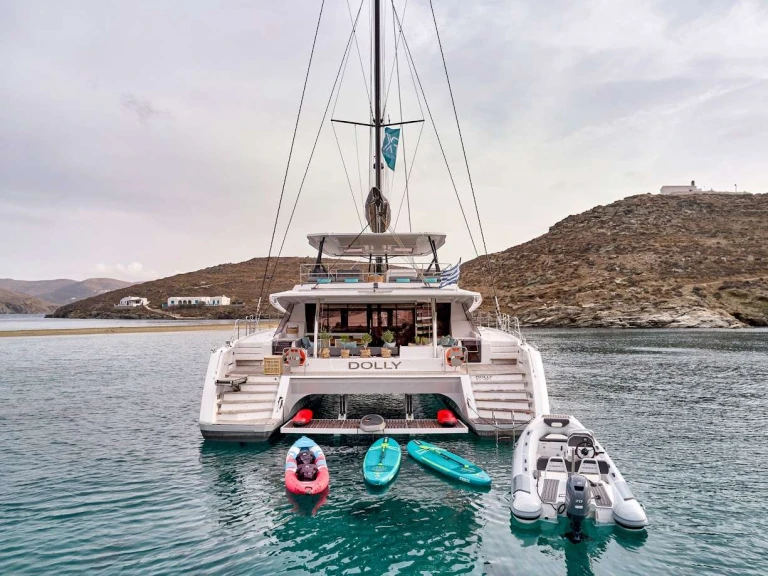 Alquiler Yate de lujo Fountaine Pajot con o sin  título de navegación