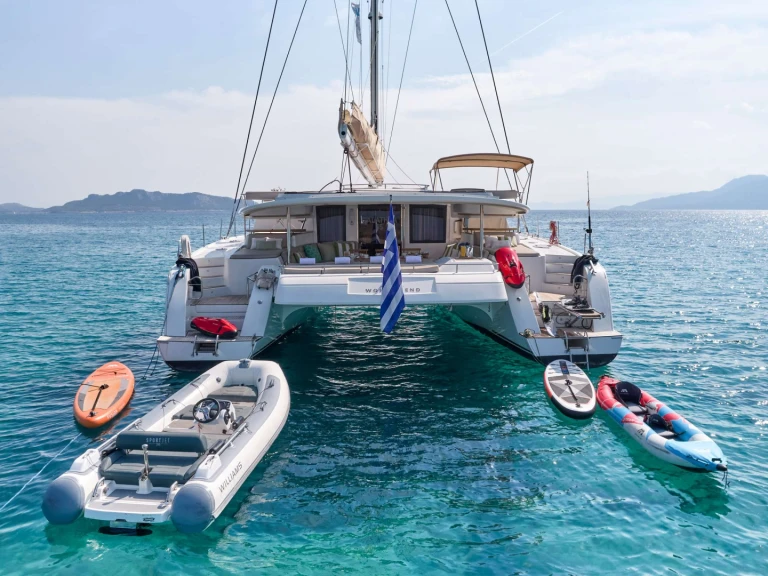 Alquiler de embarcaciones Fountaine Pajot WORLD'S END (MED) enNéa Péramos en Samboat