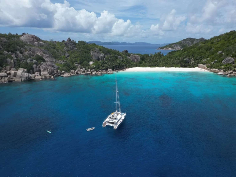Catamarán para alquilar Córcega al mejor precio