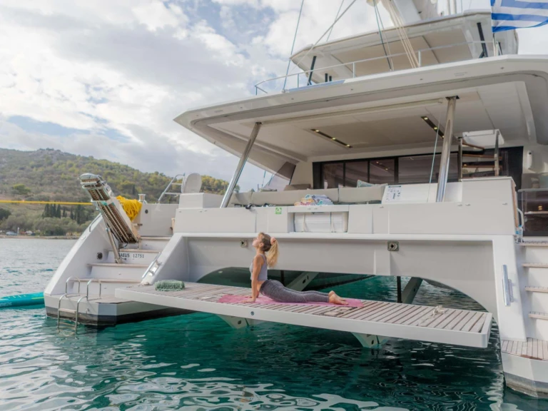 Alquiler de Fountaine Pajot NAMASTE (SAMANA) en El Pireo