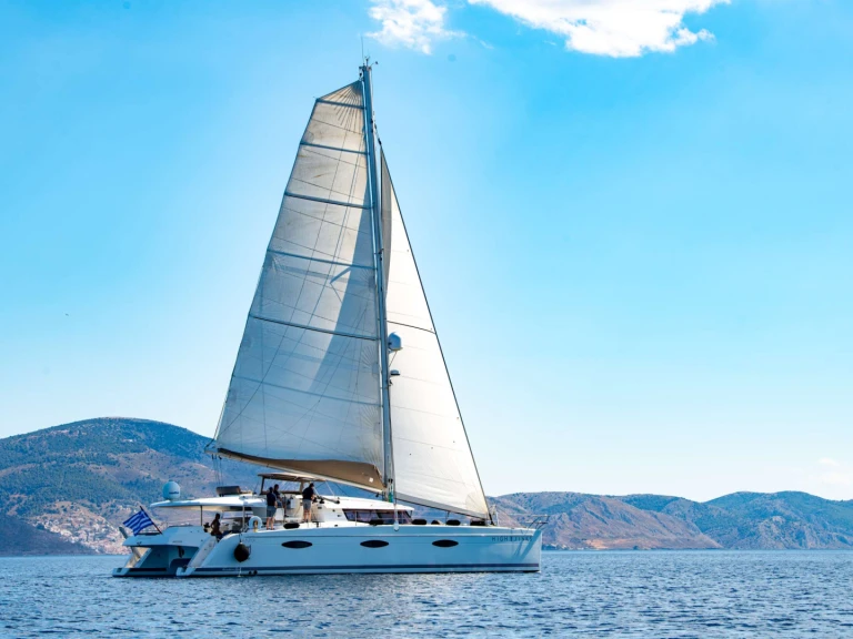Alquiler Yate de lujo Fountaine Pajot con o sin  título de navegación