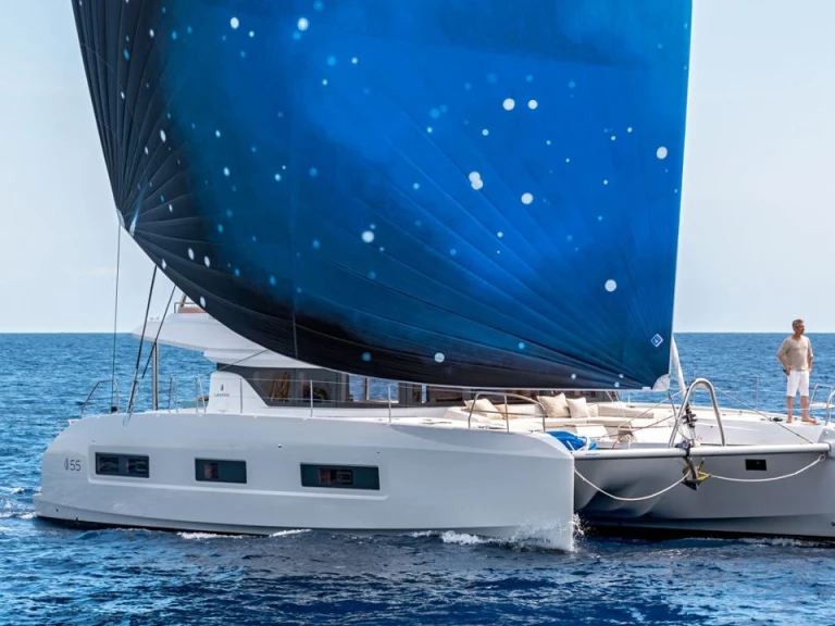 Alquiler Catamarán Lagoon con o sin  título de navegación