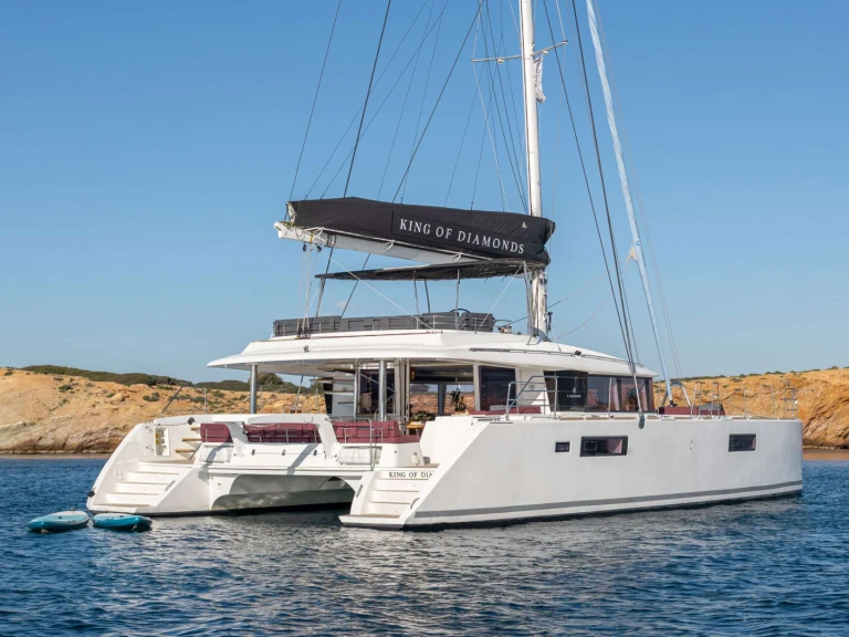 Alquiler de embarcaciones Lagoon KING OF DIAMONDS enÁlimos en Samboat