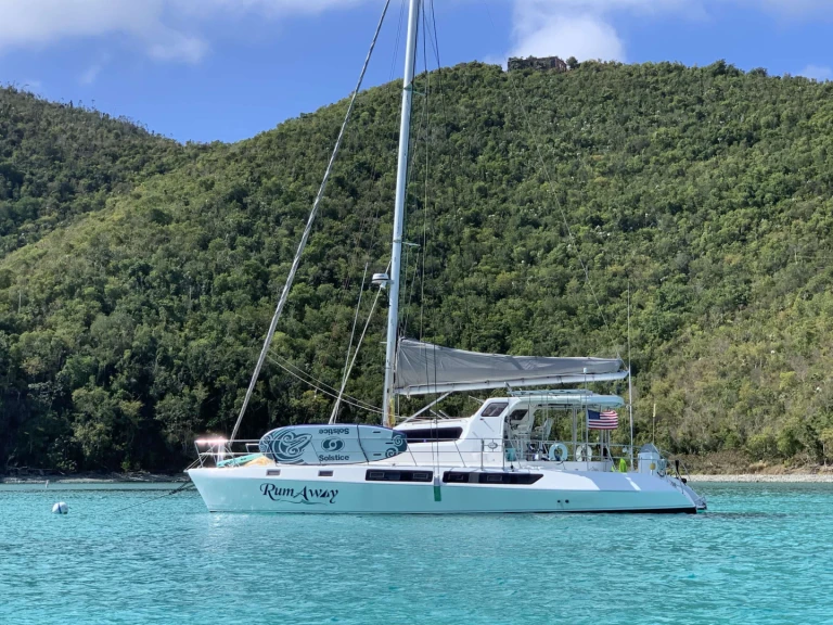 Alquiler de embarcaciones Royal Cape RUMAWAY enIslas Vírgenes Británicas en Samboat