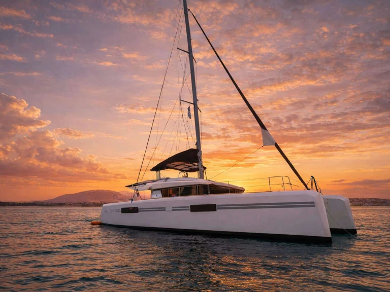 Lagoon ROYAL FLUSH de alquiler a Álimos
