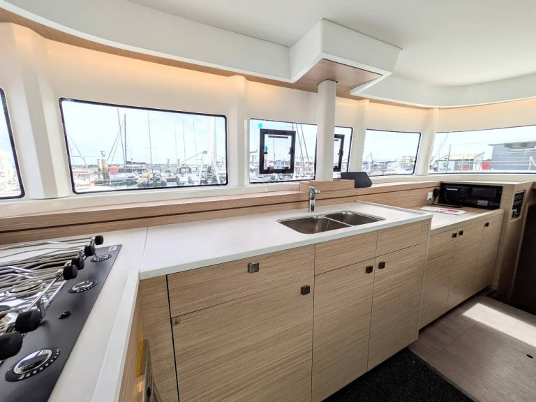 Catamarán para alquilar Bonifacio al mejor precio