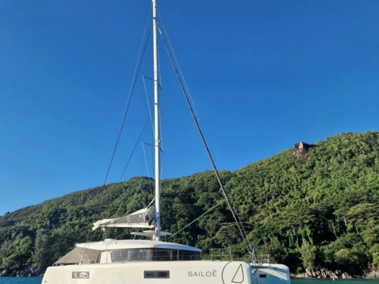 Alquiler de Catamarán, con o sin patrón Lagoon Bonifacio