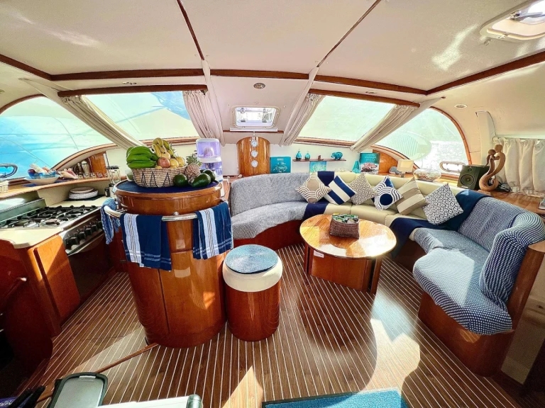 Alquiler de embarcaciones PRIVILEGE ALLIAURA MARINE GROUP ISOLABLUE enGranada en Samboat