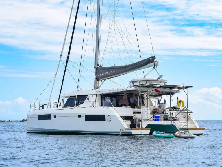 Alquiler de Yate de lujo, con o sin patrón Leopard Islas Vírgenes Británicas